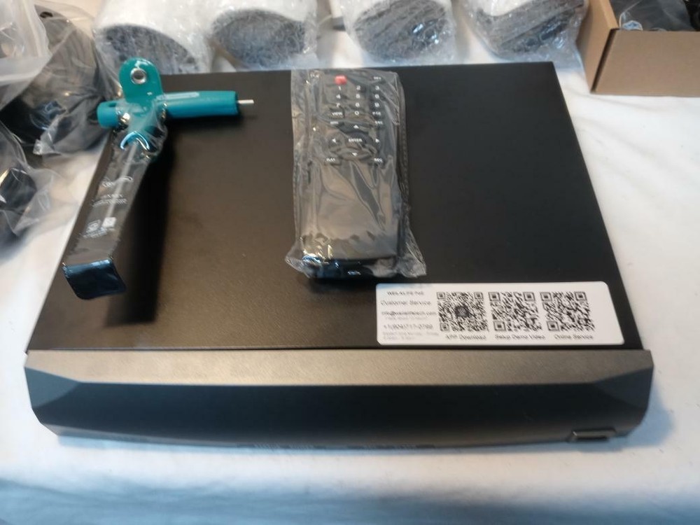 POE SECURITY SECURITY CAMERA SYSTEM KIT (PSL019804)