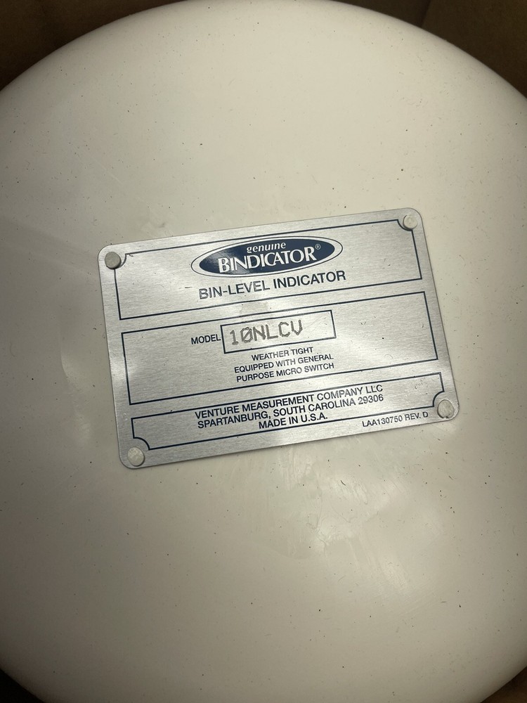 NEW LAA10NLCV BIN-DICATOR DIAPHRAGM LEVEL SWITCH LIGHT NEOPRENE 10NLCV MODEL A