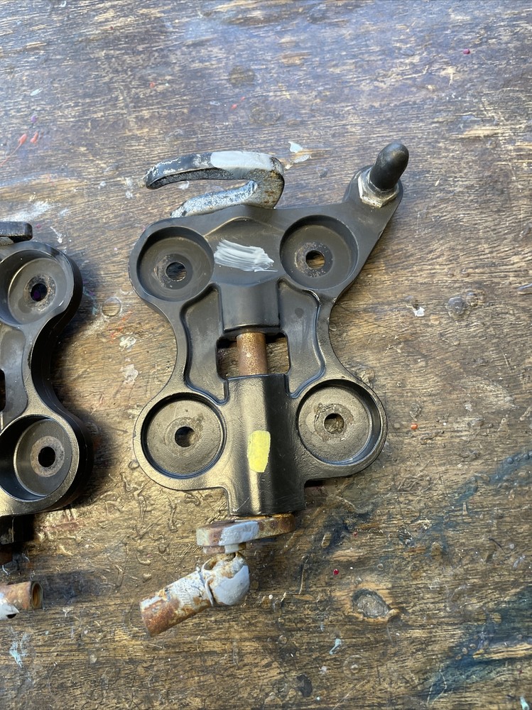 Chrysler Crossfire Convertible Upper Latch Pair Used Front.