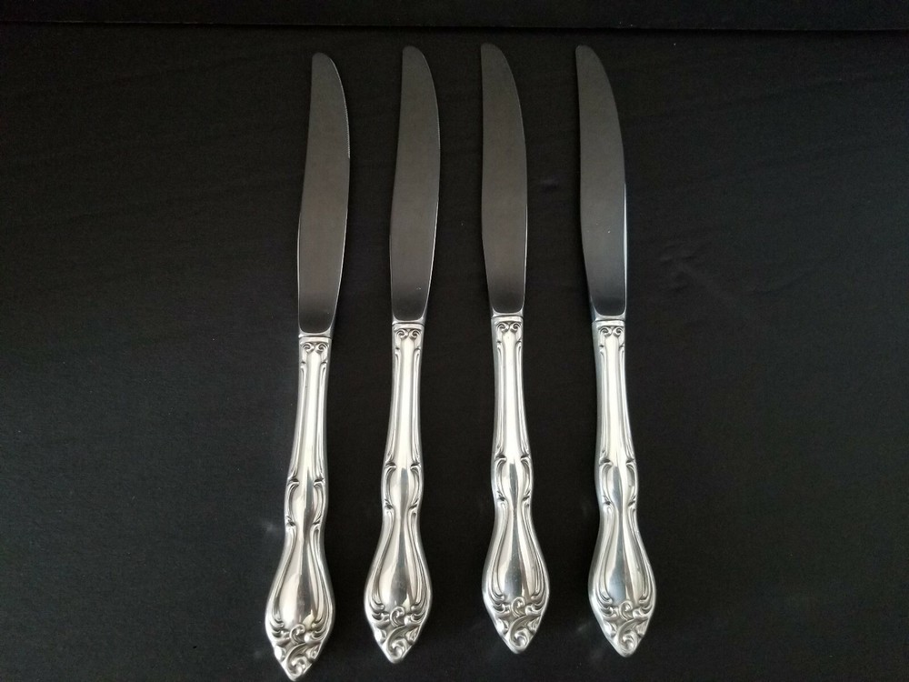 Oneida Silverplate Old South II Knifes