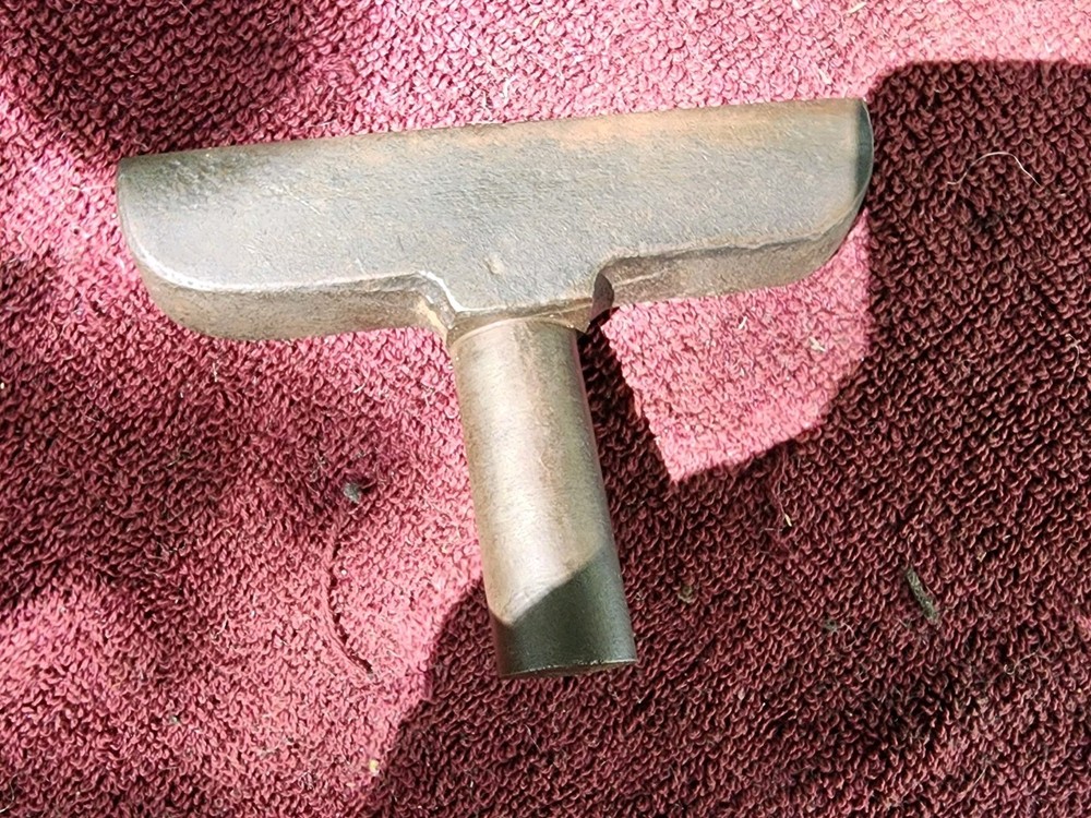 Vintage 4" Tool Rest, 11/16" Post