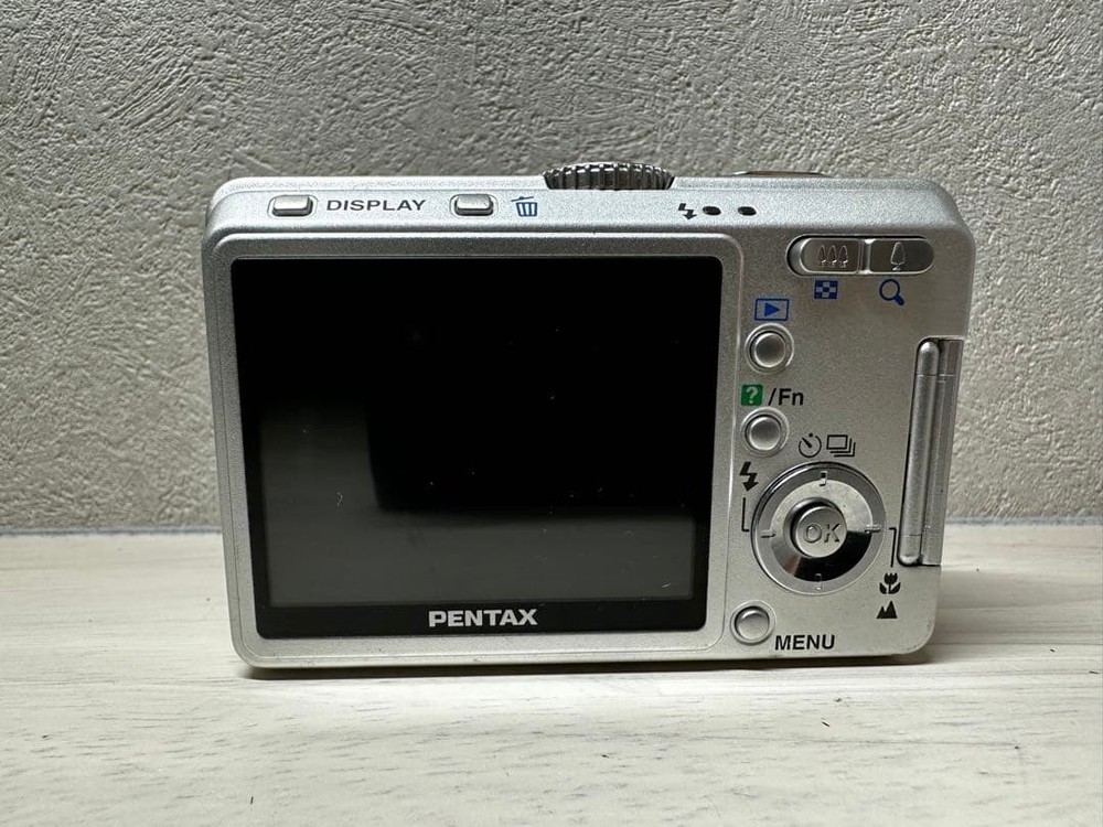 PENTAX Optio S60 Silver Compact Digital Camera Excellent Condition