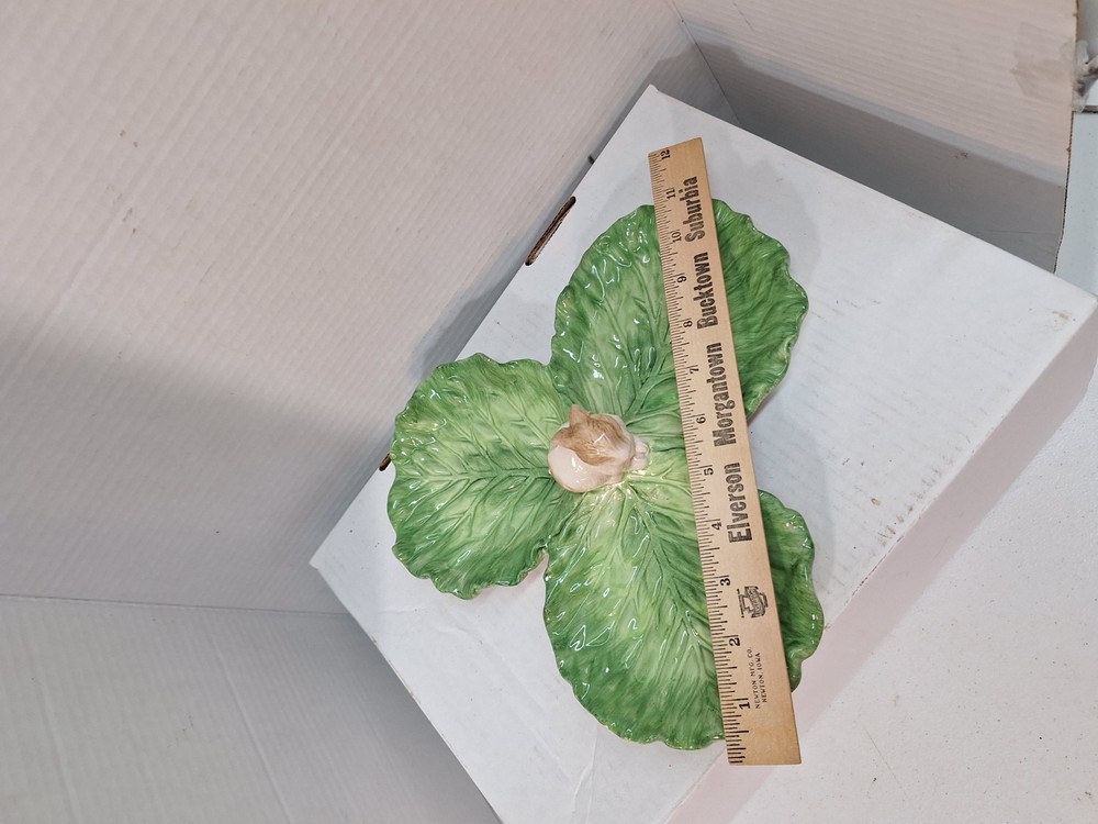 Vtg Ceramic Bunny Cabbage Leaf Divided Plate Easter