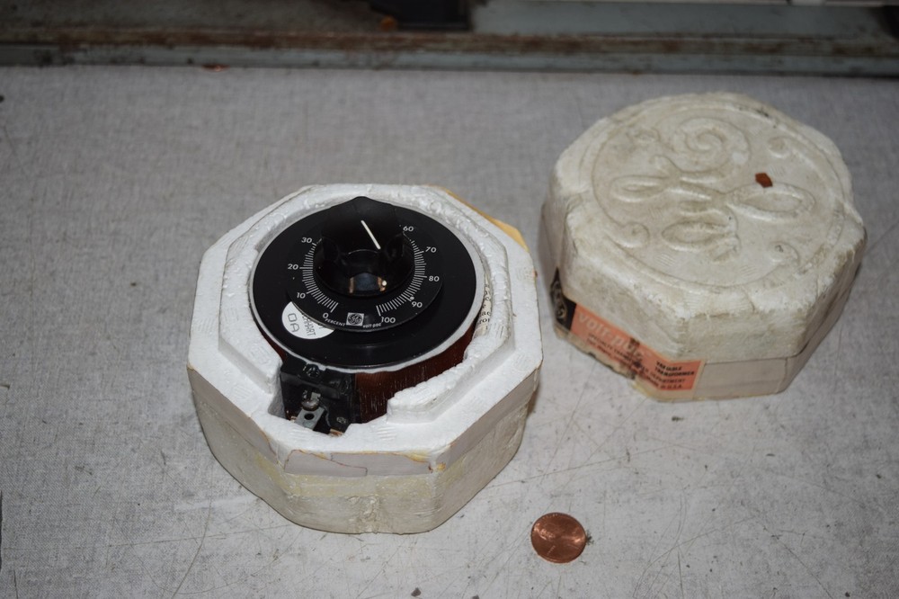 General Electric GE Volt-Pac 9T92A1 Variable Transformer