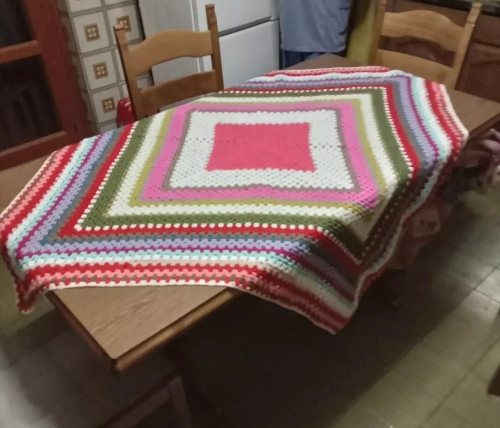 Granny Square Handmade Blanket - 130x130cm