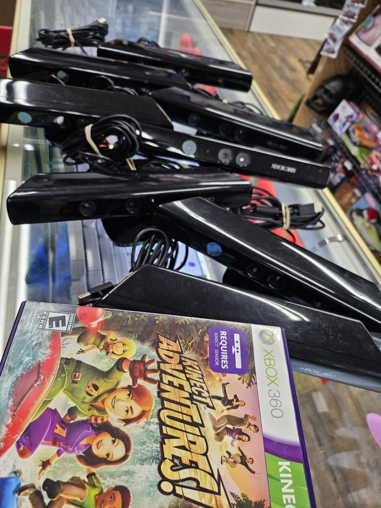 Microsoft Xbox 360 Kinect Sensor Camera & Game Original OEM