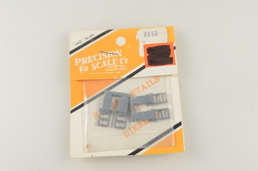 Precision Scale HO Steps Alco - 3950