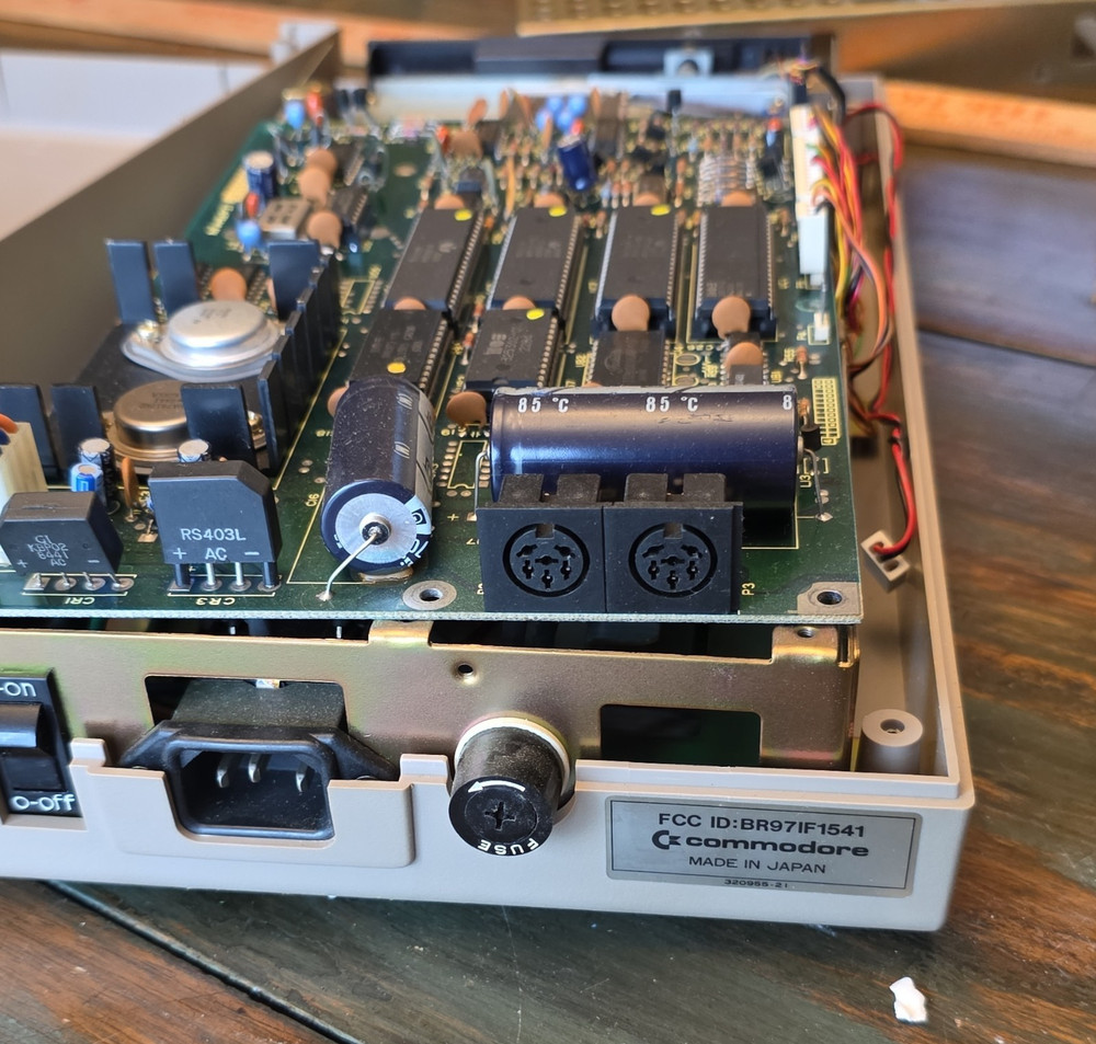 PARTS ONLY Commodore 1541 5¼ in Floppy Disk Drive, DIN Interface, Beige