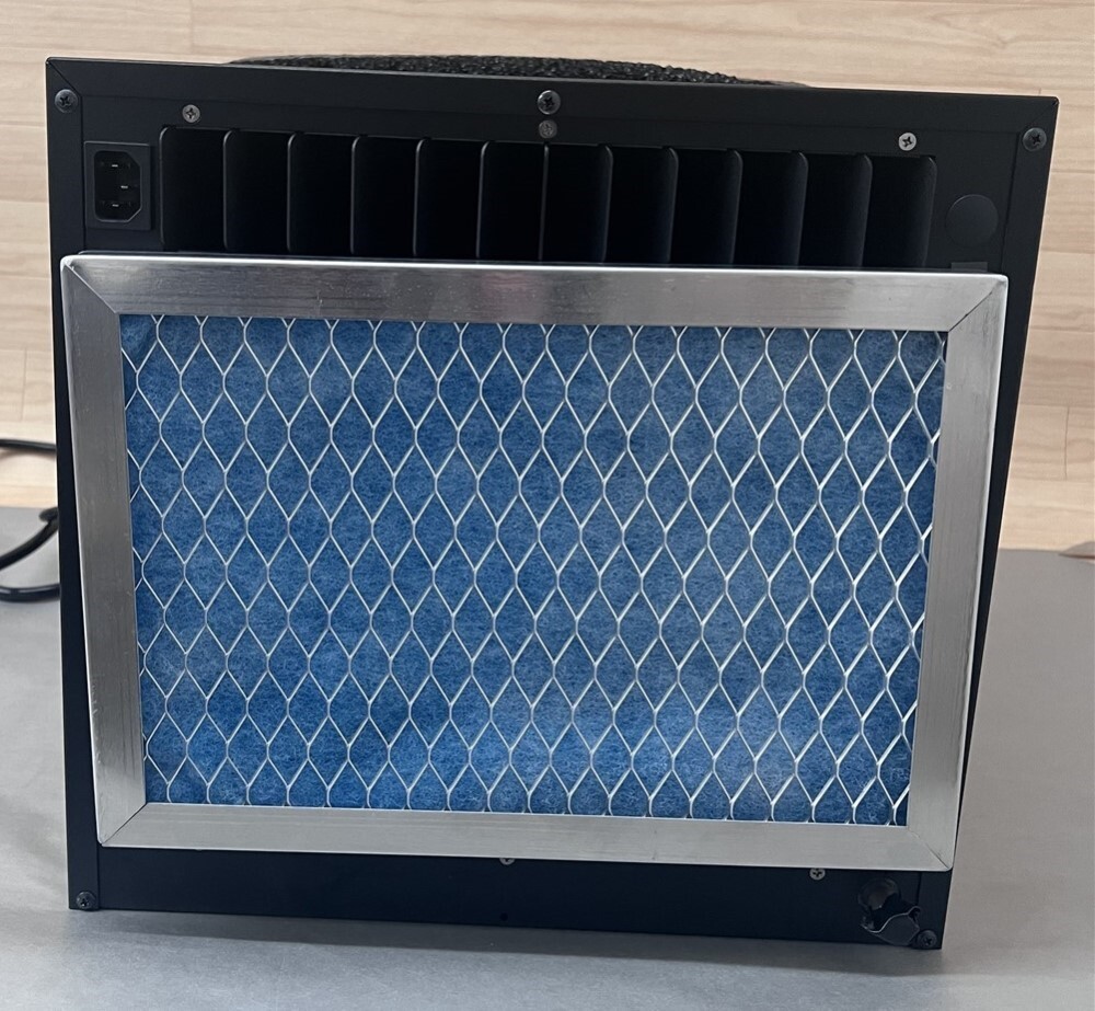 CellarPro 2000VSi 115V 60Hz 4.02A Type 2 Cooling Unit (READ)