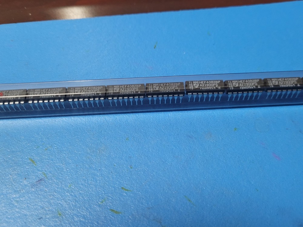 (5 PCS) HEF4082BP PHILIPS AND Gate IC 2 Channel 4 Inputs 14-DIP