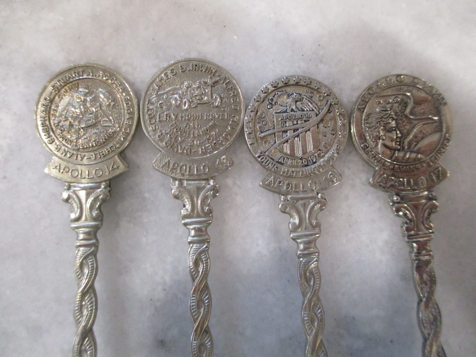 APOLLO SKYLAB MISSION SOUVENIR SPOONS SET(18) +STERLING APOLLO 11 ENAMEL-HOLLAND