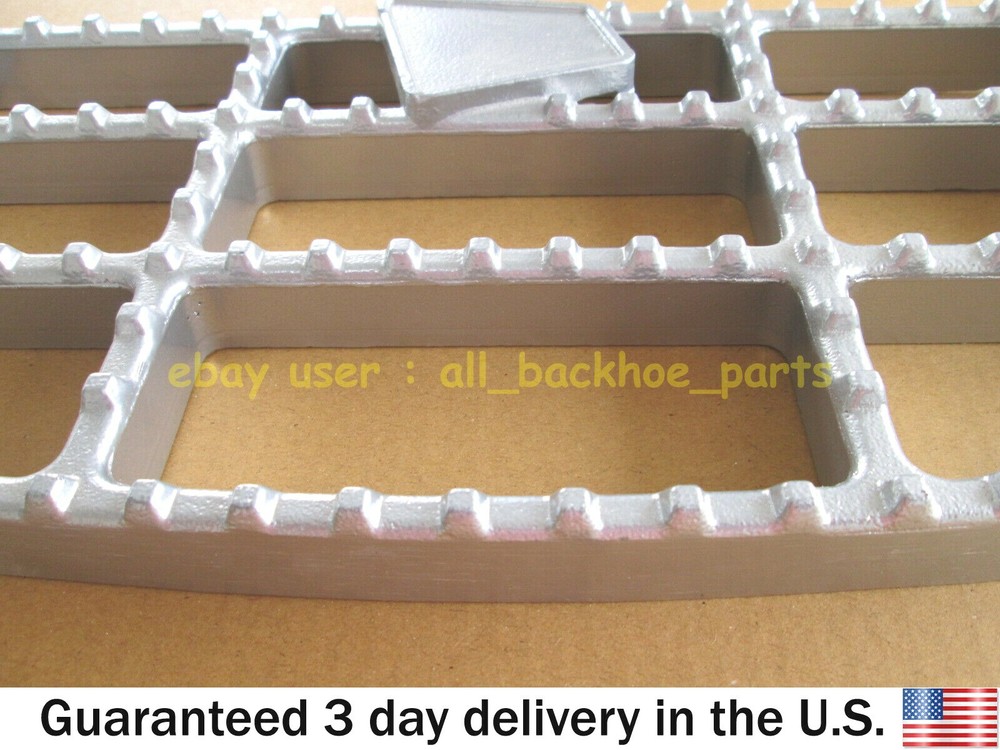 JCB BACKHOE - ALUMINIUM STEP (PART NO. 331/27034)