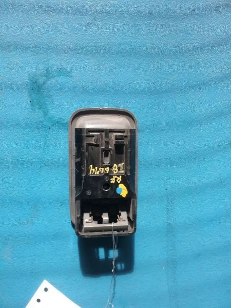 93 SENTRA 4DR/SD RIGHT FRONT INNER DOOR HANDLE 179767