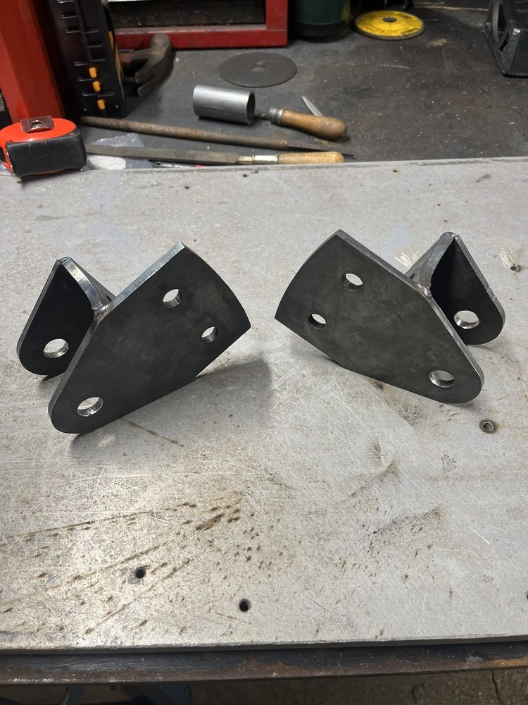 Universal Traction Bar Frame Mounts