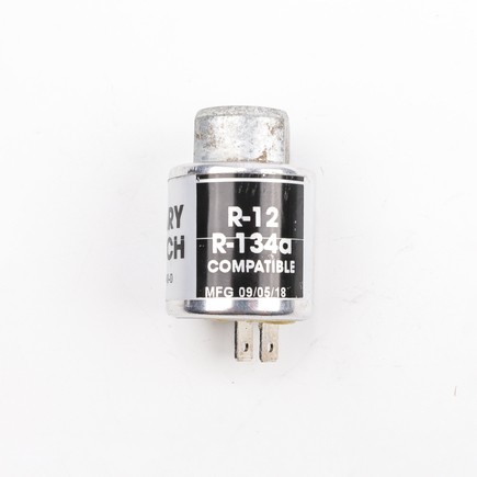 Mei 1510 Airsource Binary Switch, Female