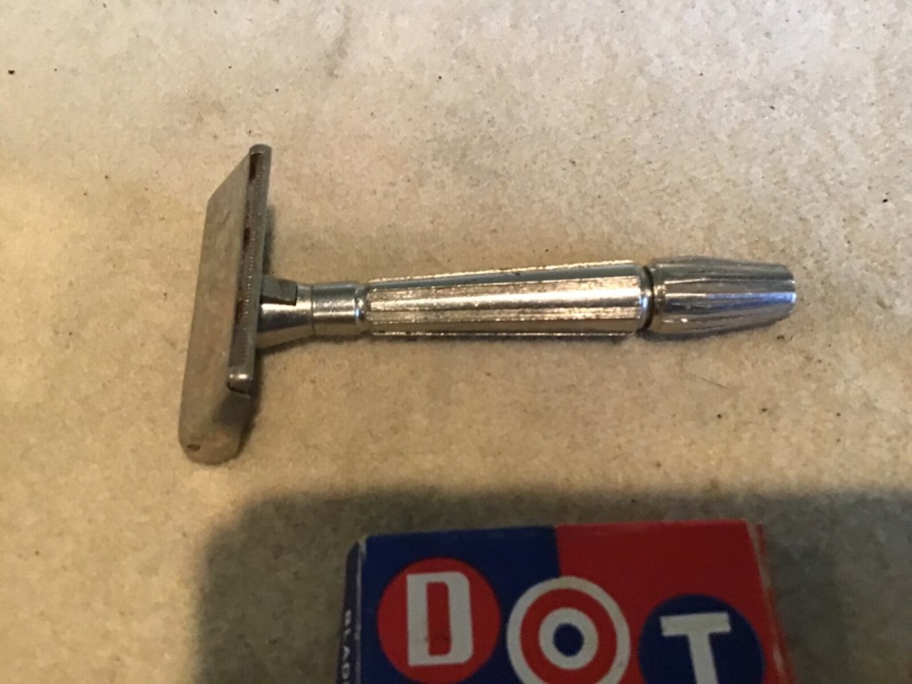 US Footlocker Razor & Blades Lot #1