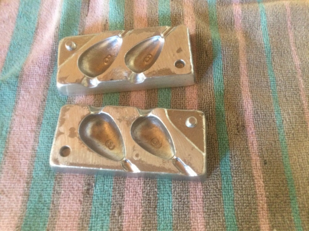 Sinker mould . 6/8 oz ,use #3 swivels