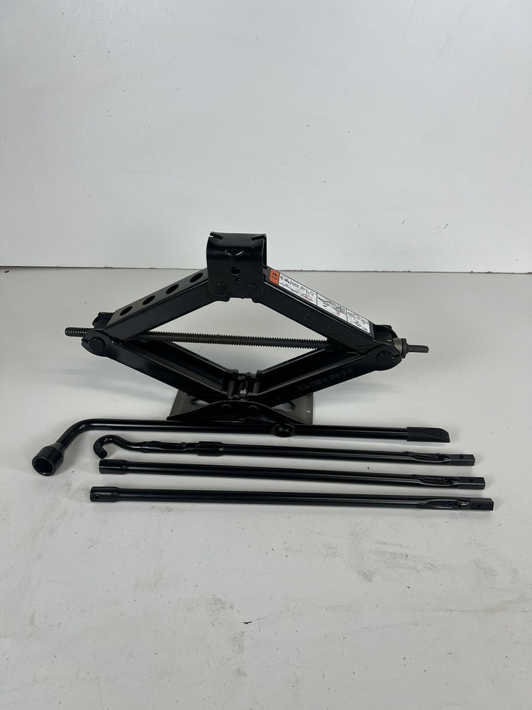 2015 - 2020 Ford F150 Genuine Jack Kit Tools