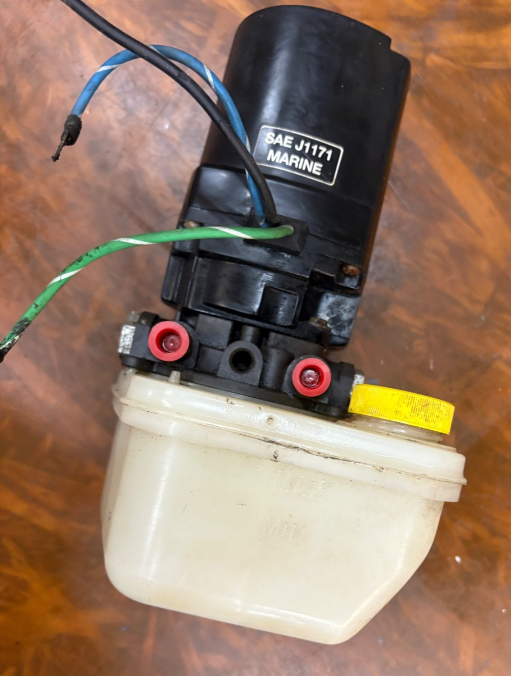 MERCRUISEER POWER TRIM PUMP ALPHA + BRAVO USED!! TESTED!!!!