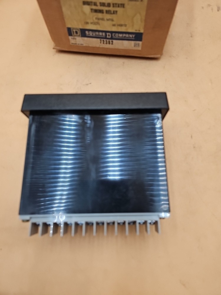 Square D 9050-XPO3000 Digital Solid State Timing Relay. 120V