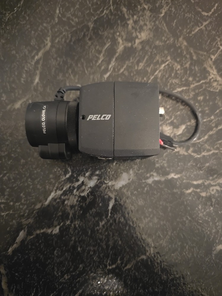 Pelco CCC1370H-2 Digital Security Camera Color CCD