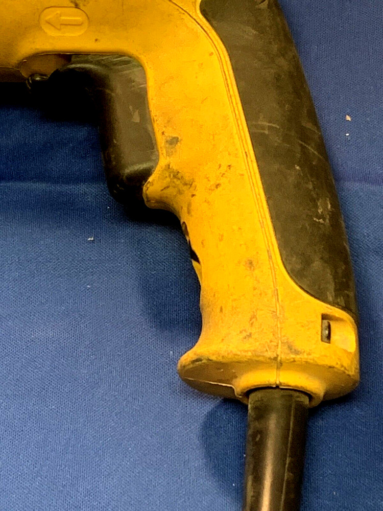 DEWALT DW266 6.5-Amp Variable-Speed Reversing Depth-Sensitive TEKS Screw-driver