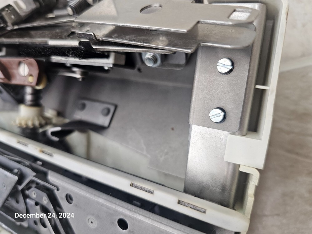Passap E6000 Knitting Machine Back Rear Lock (Carriage)