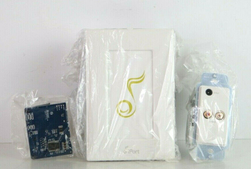 iPort CM-IW200 Control Mount for iPod Touch 4G (White) B29