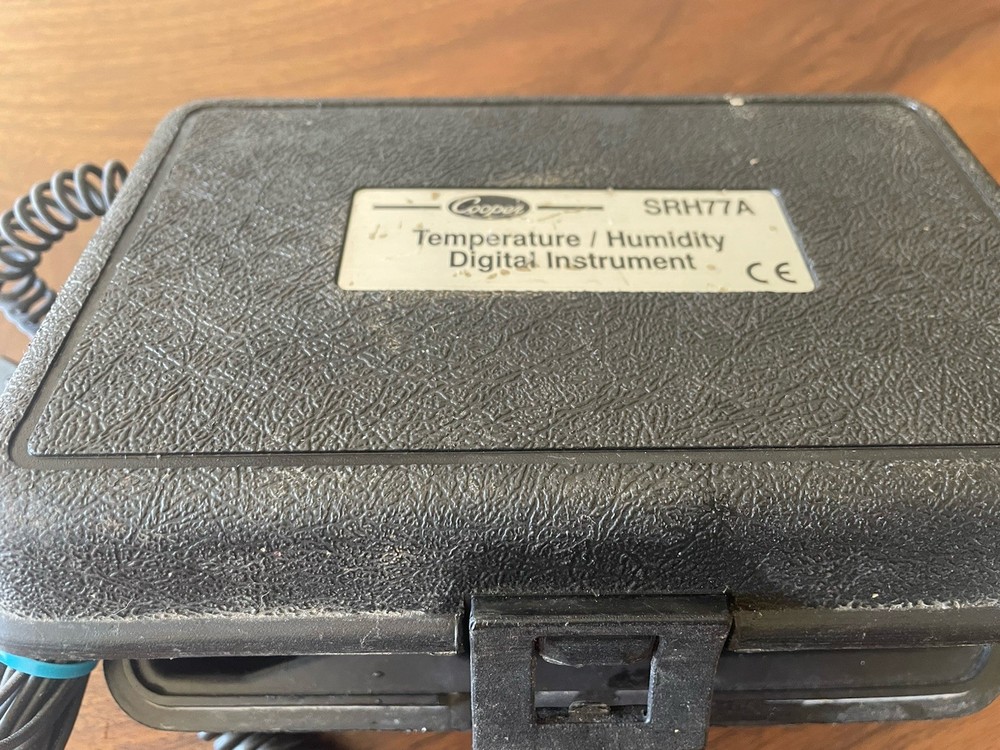 Cooper Temperature/Humidity Digital Instrument SRH77A