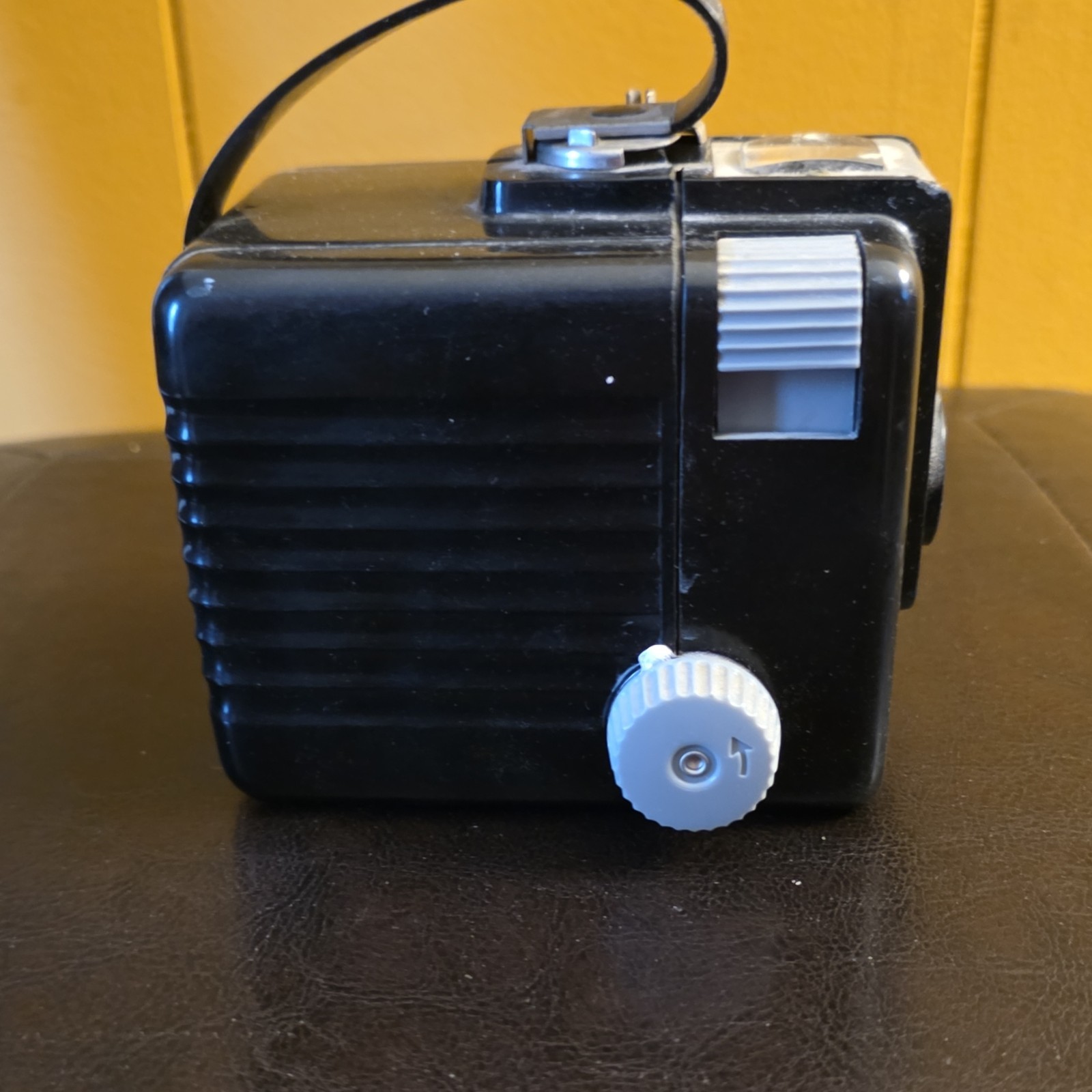 Kodak Brownie Hawkeye Flash Model Black Vintage Box Camera Classic Collectible