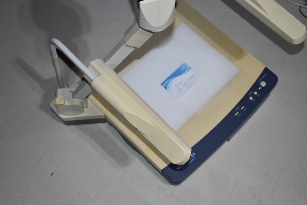 Elmo EV-4400AF Visual Presenter Zoom Overhead Document Camera BROKEN NOT WORKING