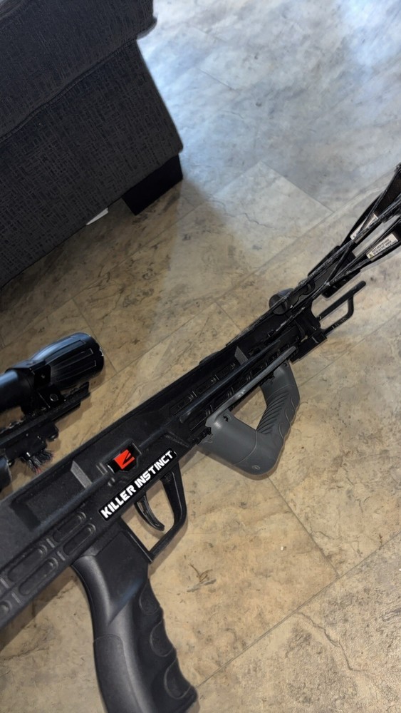 Bone Collector 1100-B Killer Instinct 370 Crossbow Kit