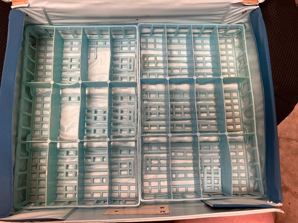 Matchbox Carry Case Holds 48 Models DEN6014