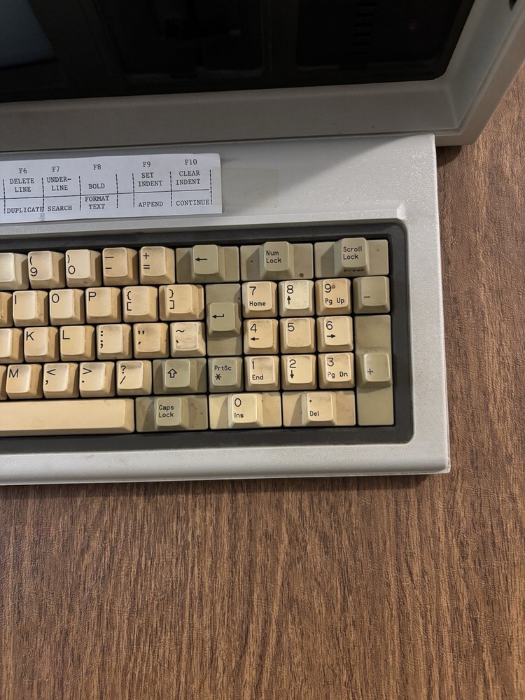 Vintage Compaq Plus Portable Computer/ Read Description