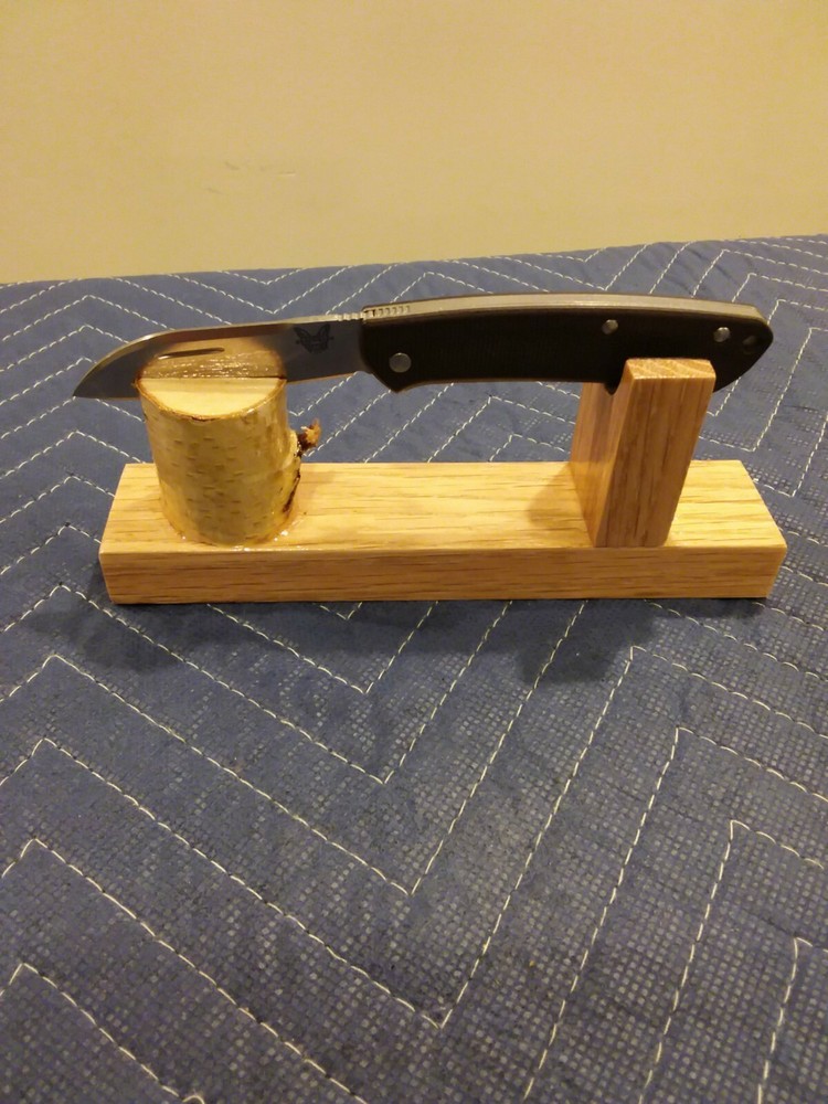 RED OAK & WHITE BIRCH KNIFE DISPLAY STAND
