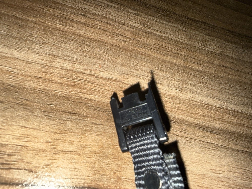 Broken Sony WM - d6c strap