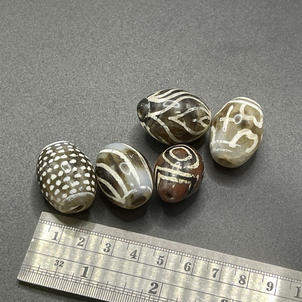 5 Pieces Ancient Central Asia Bactrian Agate Carnelian Beads With Patterns