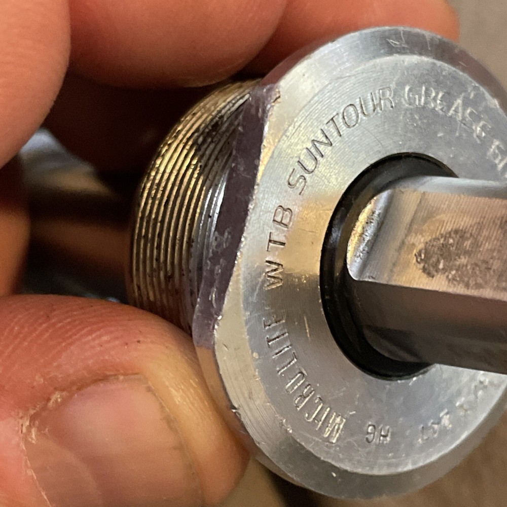 Suntour Microlite Grease Guard Bottom Bracket