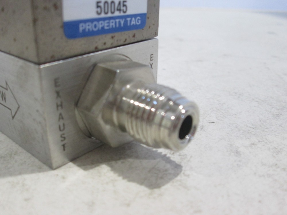 Unit, UFC-1100A, Mass Flow Controller, 2 SLM, H2, Used