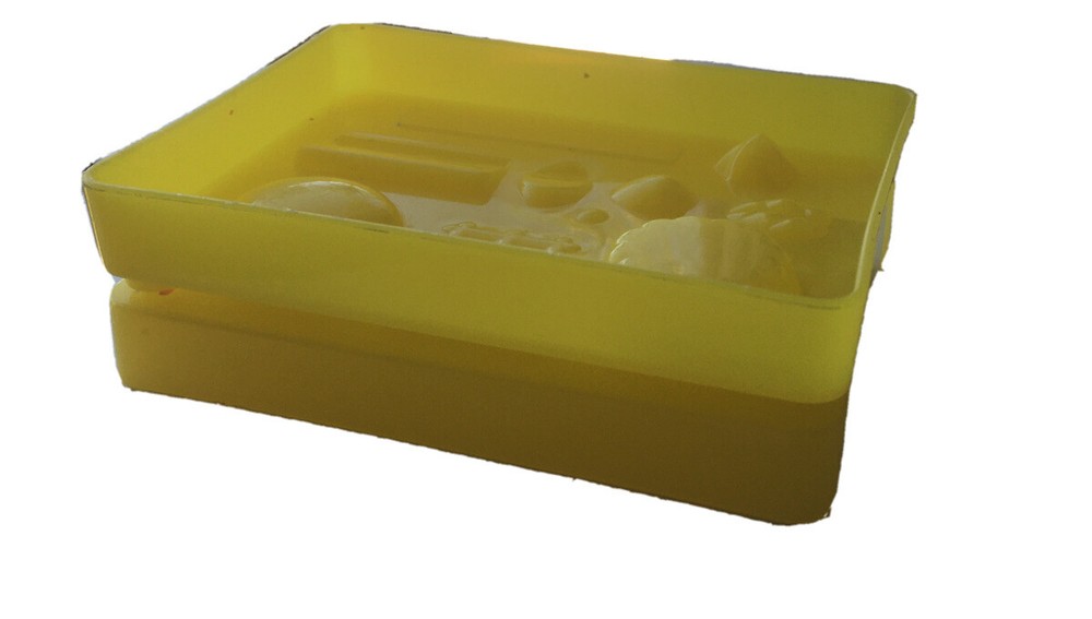 2 piece set Yellow Plastic Bakeable Mold Pastery Shapes
