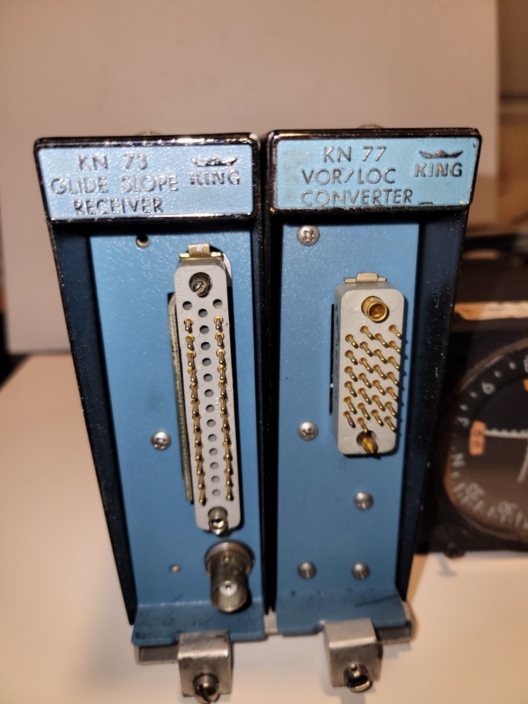 King KN 77/73 Combo With Mounting Rack, Indicator and Harness