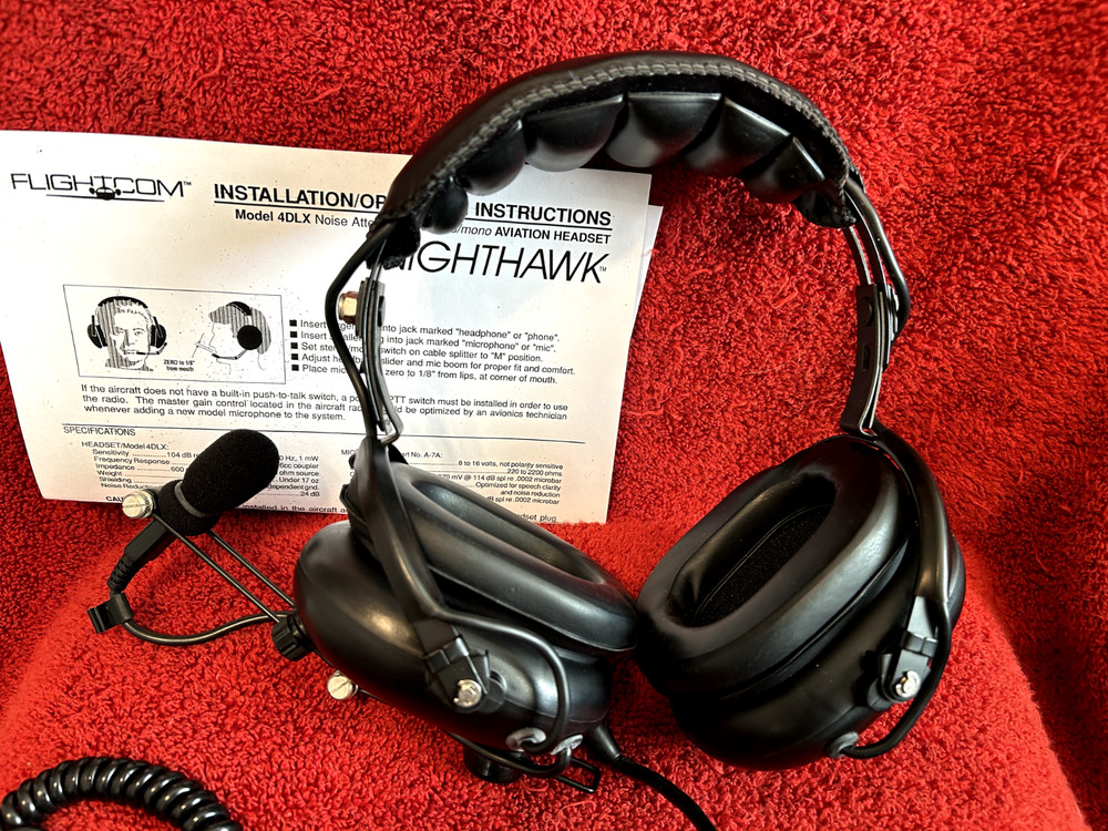 FLIGHTCOM NIGHTHAWK 4DLX NOISE ATTENUATING STEREO/MONO AVIATION HEADSET