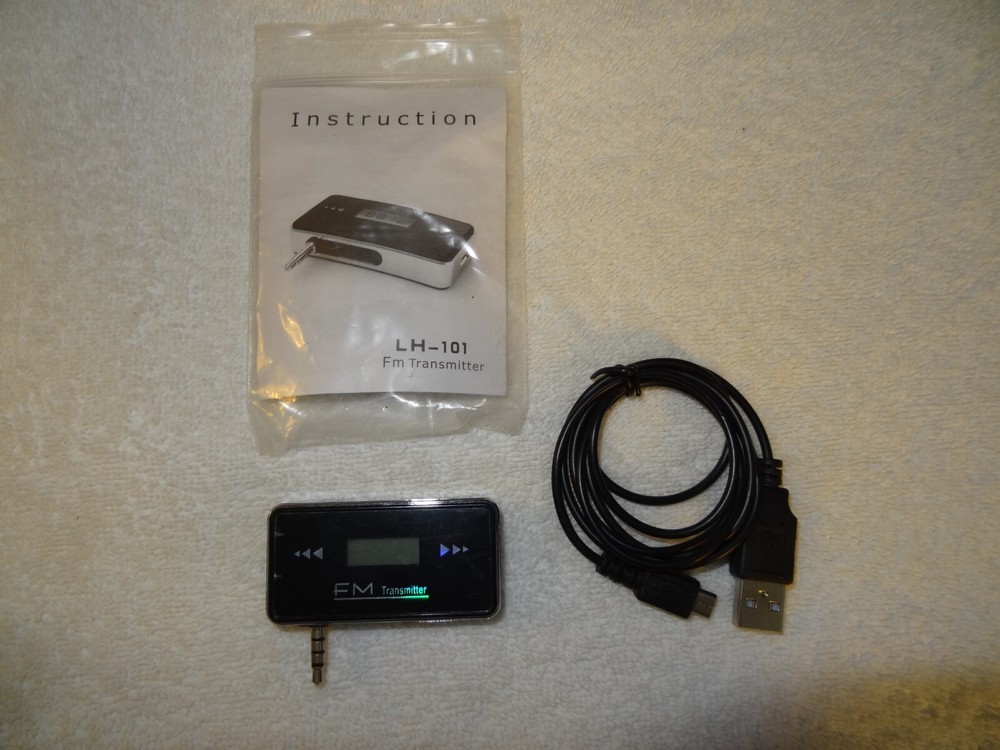 NEW LH-101 Black Car FM Transmitter with Charging Cable