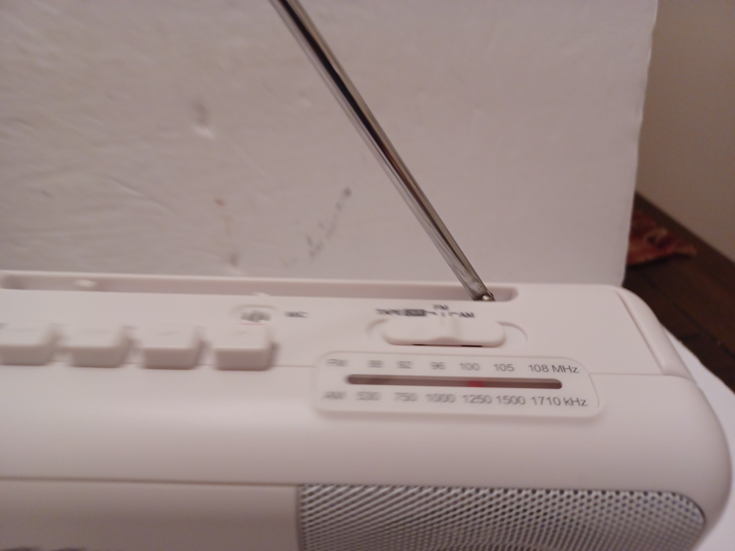 GELIELIM Portable AM/FM Radio Stereo Casette Tape Player/Recorder NEW FREE SHIP