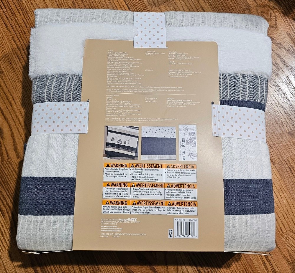 Ever & Ever 4 Piece Crib Bedding Set- Bear Picnic