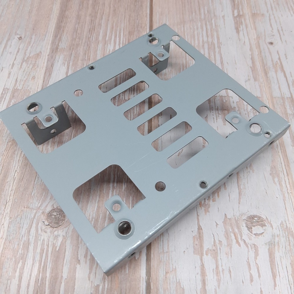 StarTech 3.5" Mounting Kit for 2.5" SATA SSD/HDD Part# Bracket25X2 Open Box