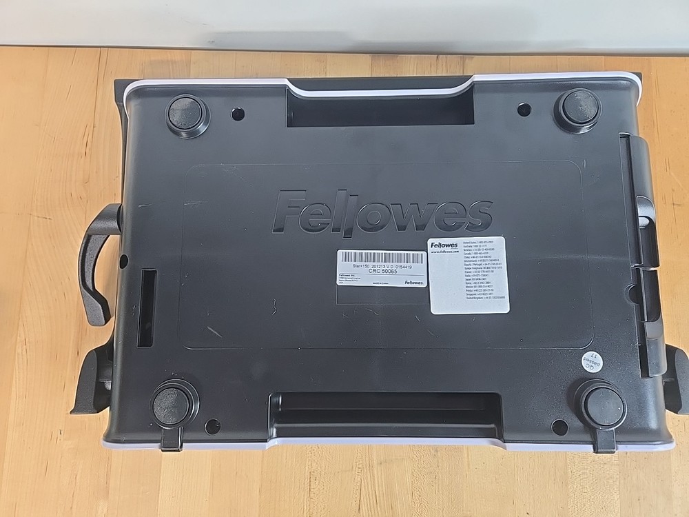 Fellowes Star 150 Manual Comb Binding Machine CRC50065 White W/ 1/2 Binding Comb