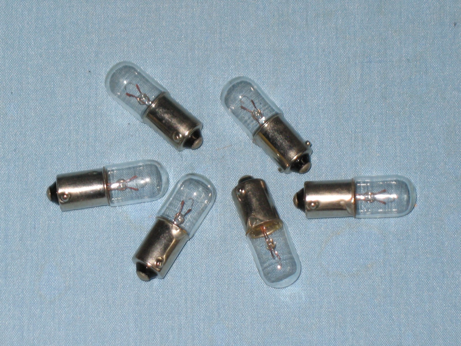 # 44 ~ DIAL LAMP / BULB  ~ T-3 -1/4 ~ 6.3V ~ 0.25A ~ BAYONET BASE ~ (Qty-6)