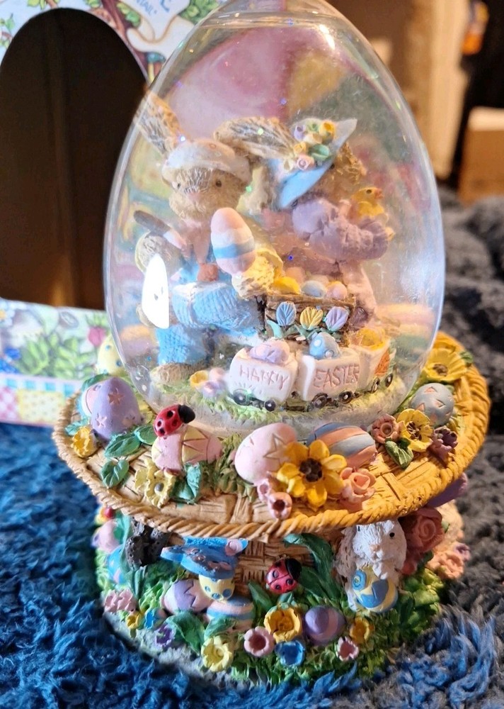 Easter Spring Water Globe Musical "Peter Cottontail" Egg Shaped Hand Painted