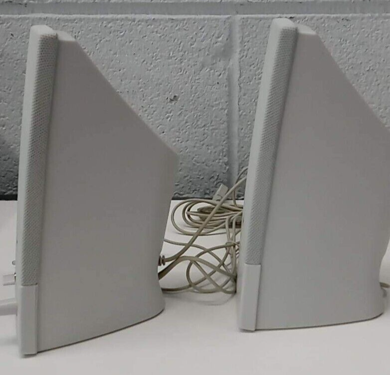 CYBER ACCOUSTICS DESKTOP COMPUTER SPEAKERS CA-15